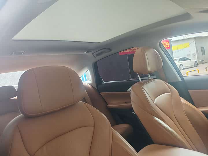 Фото 9 - XPeng P5