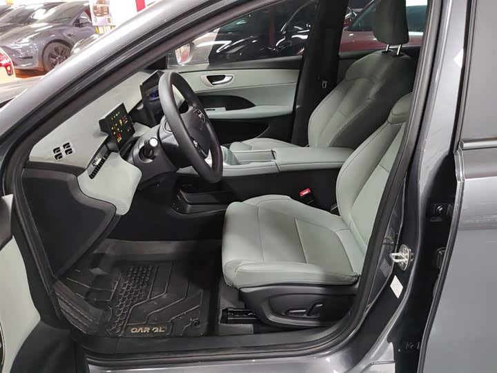 Фото 15 - Roewe D6