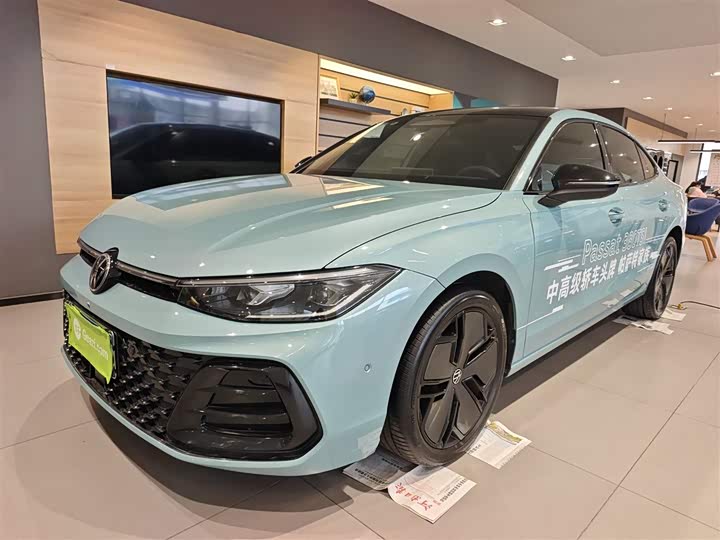 Фото 1 - Volkswagen Passat