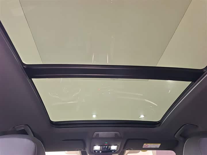 Фото 18 - Volkswagen Passat