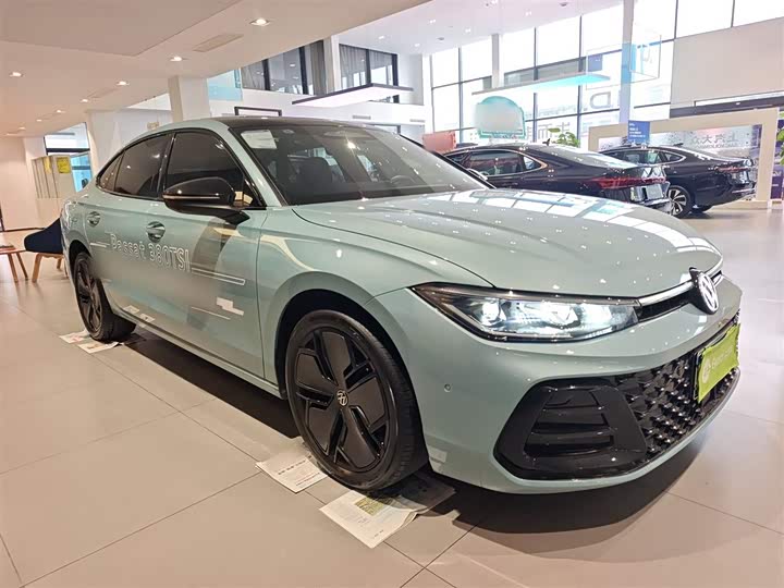 Фото 4 - Volkswagen Passat