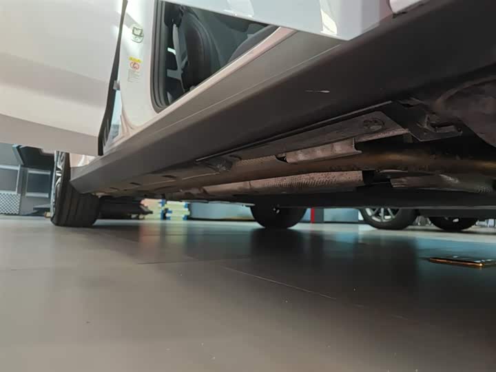 Фото 21 - BYD Qin L