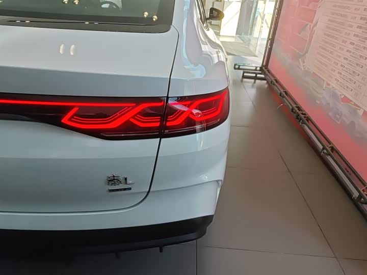 Фото 8 - BYD Qin L