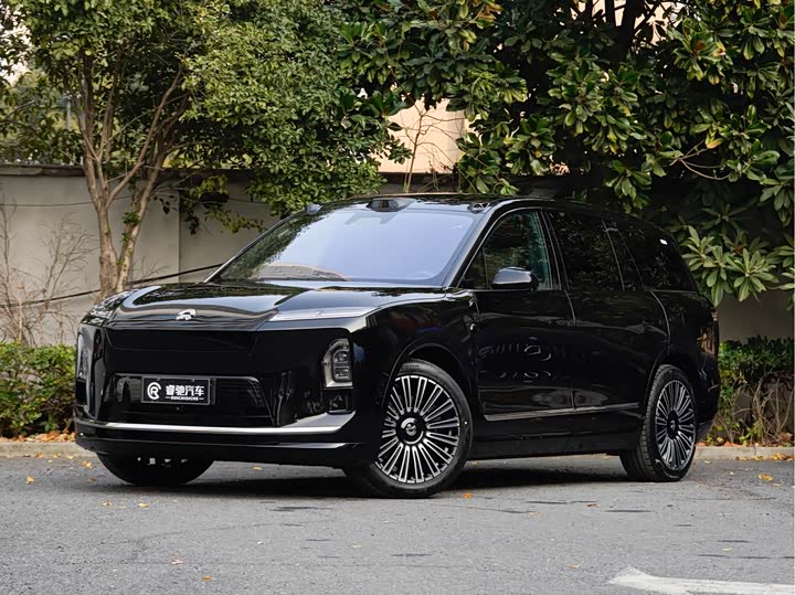 Фото 1 - Nio ES8