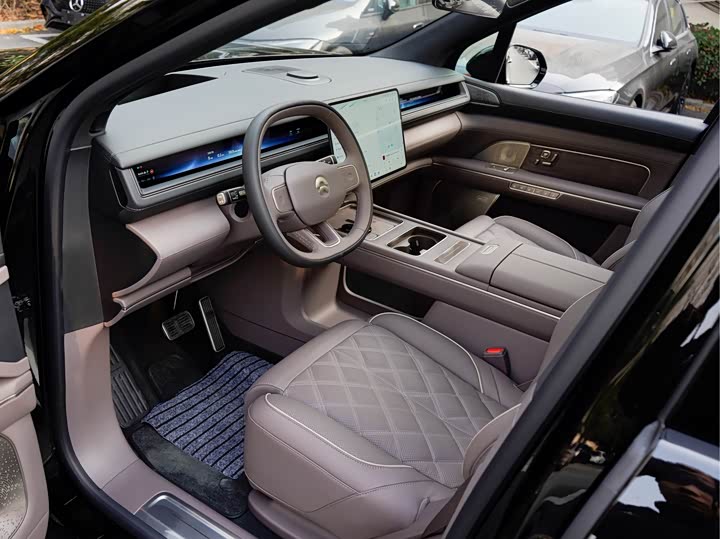 Фото 13 - Nio ES8