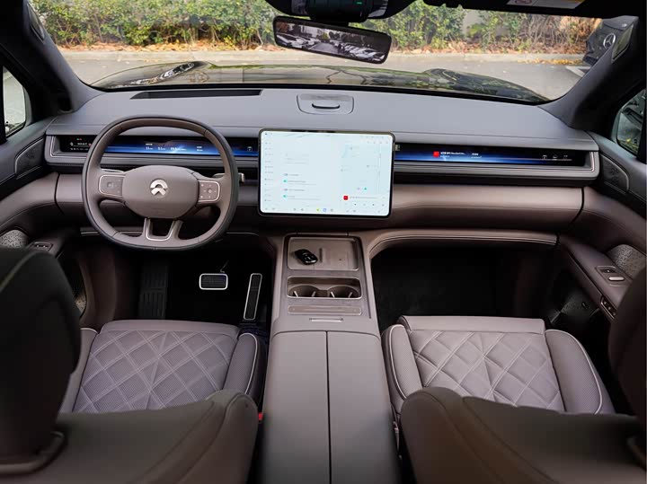 Фото 18 - Nio ES8