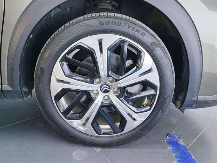 Фото 6 - Citroen C5 X