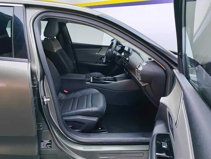 Фото 8 - Citroen C5 X