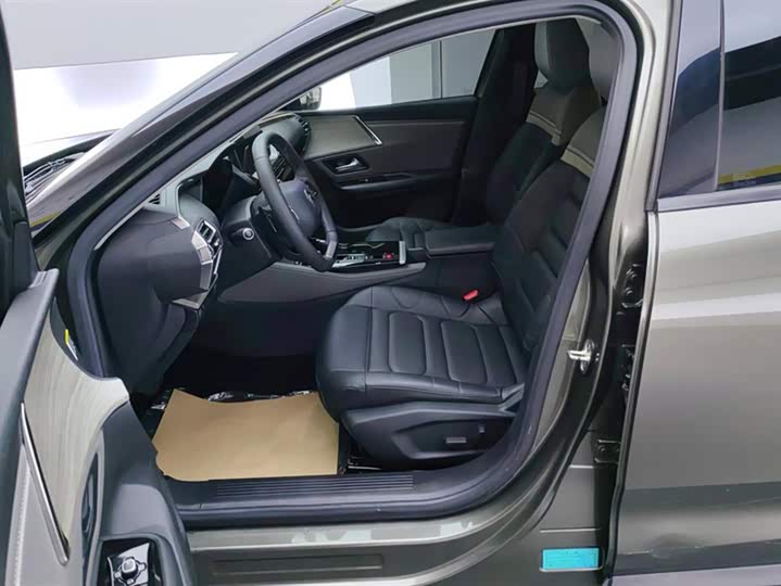 Фото 9 - Citroen C5 X