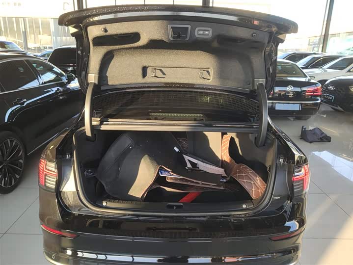 Фото 19 - Volvo S90