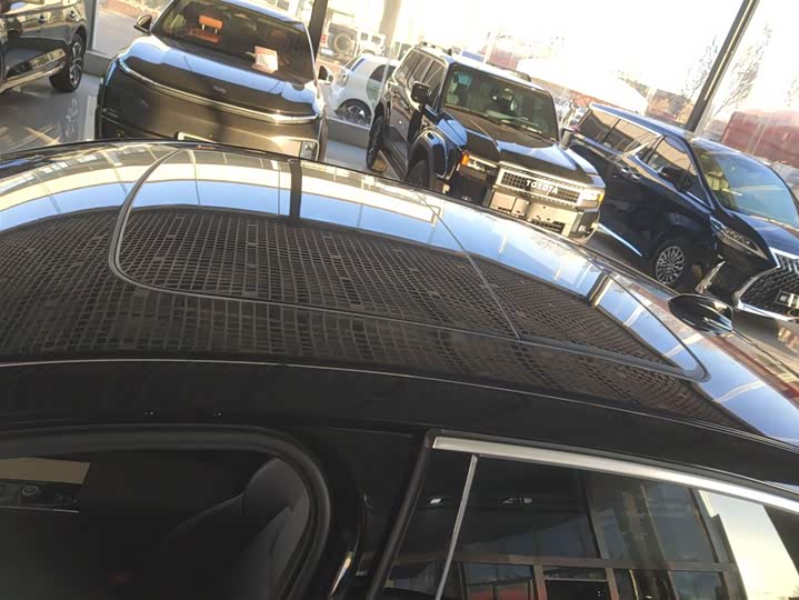 Фото 27 - Volvo S90