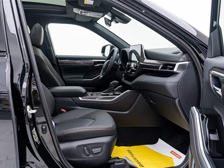 Фото 20 - Toyota Crown Kluger