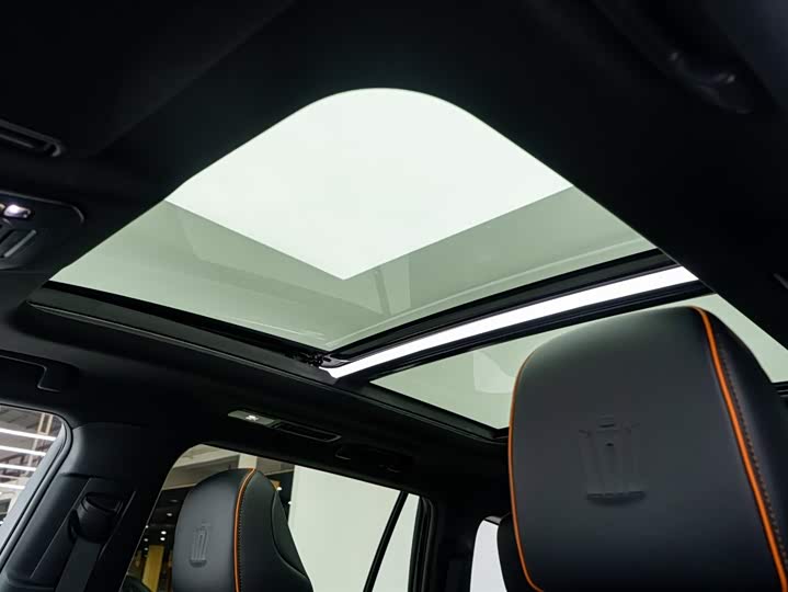 Фото 25 - Toyota Crown Kluger