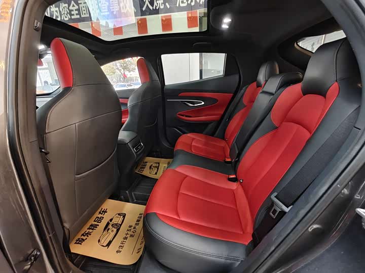 Фото 8 - Changan UNI-T