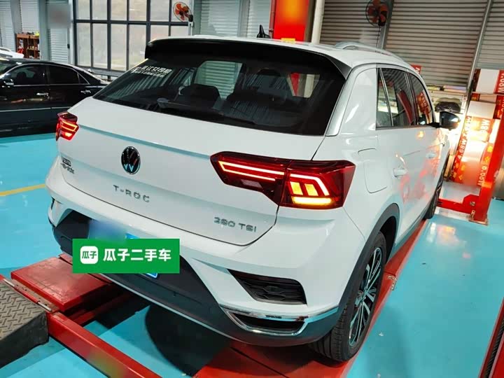 Фото 7 - Volkswagen T-Roc