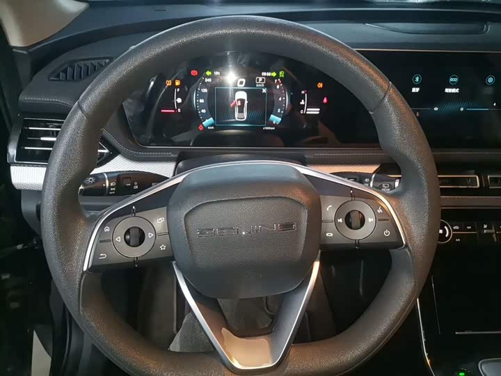 Фото 11 - Beijing X7