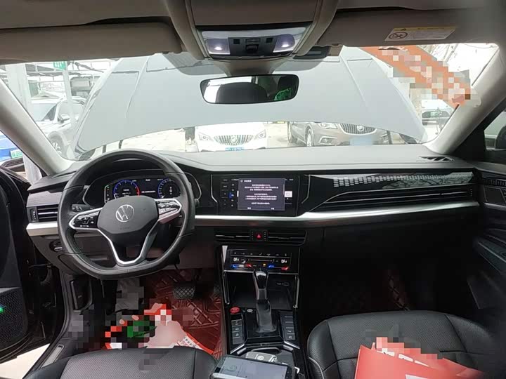 Фото 10 - Volkswagen Passat