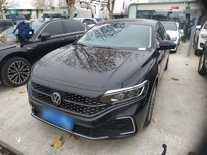 Фото 2 - Volkswagen Passat