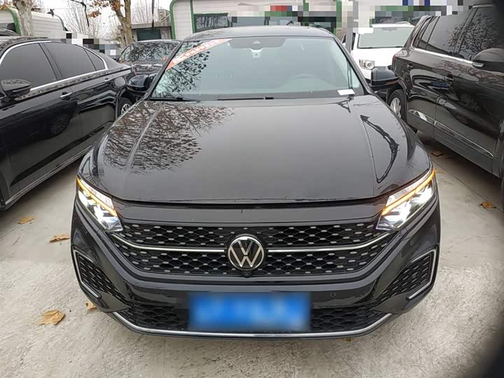 Фото 3 - Volkswagen Passat