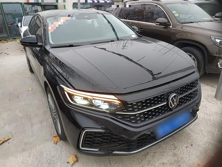 Фото 4 - Volkswagen Passat