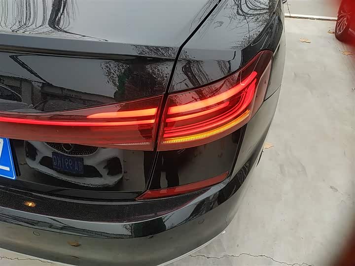 Фото 8 - Volkswagen Passat