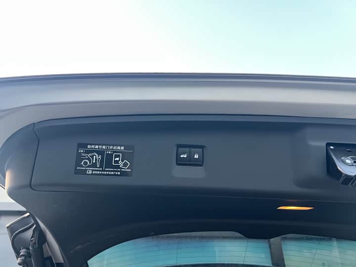 Фото 10 - Nissan Pathfinder