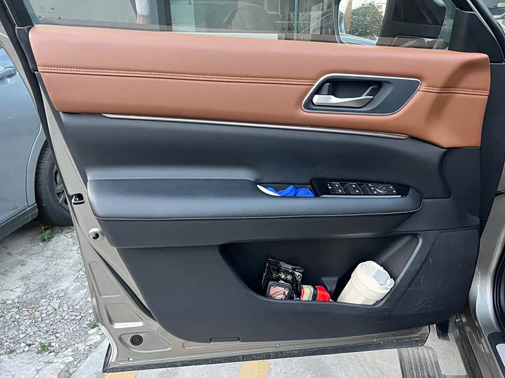 Фото 3 - Nissan Pathfinder