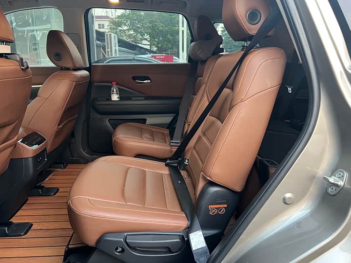 Фото 5 - Nissan Pathfinder