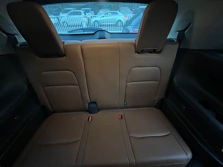 Фото 8 - Nissan Pathfinder