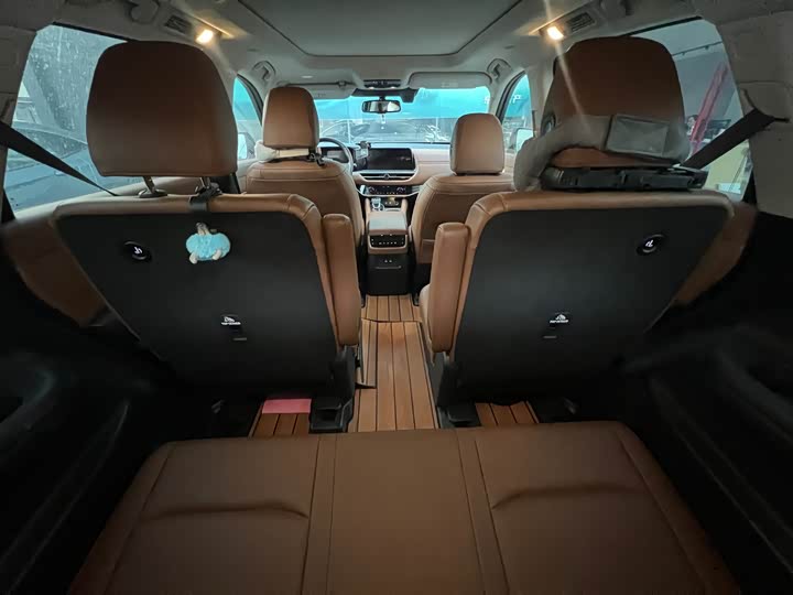 Фото 9 - Nissan Pathfinder