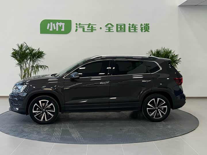 Фото 2 - Volkswagen Tharu