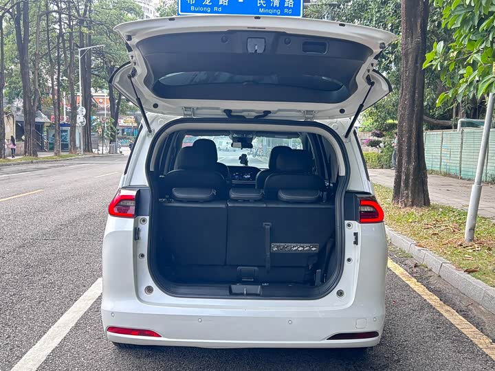 Фото 17 - GAC Trumpchi M6