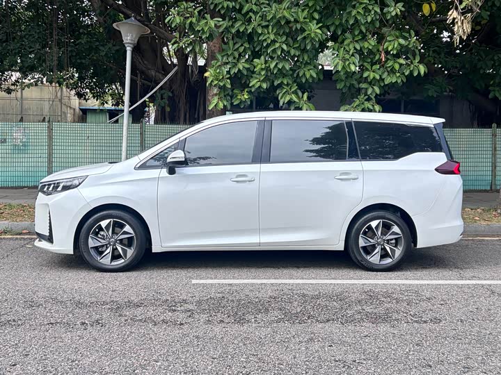 Фото 5 - GAC Trumpchi M6