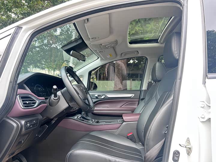 Фото 8 - GAC Trumpchi M6