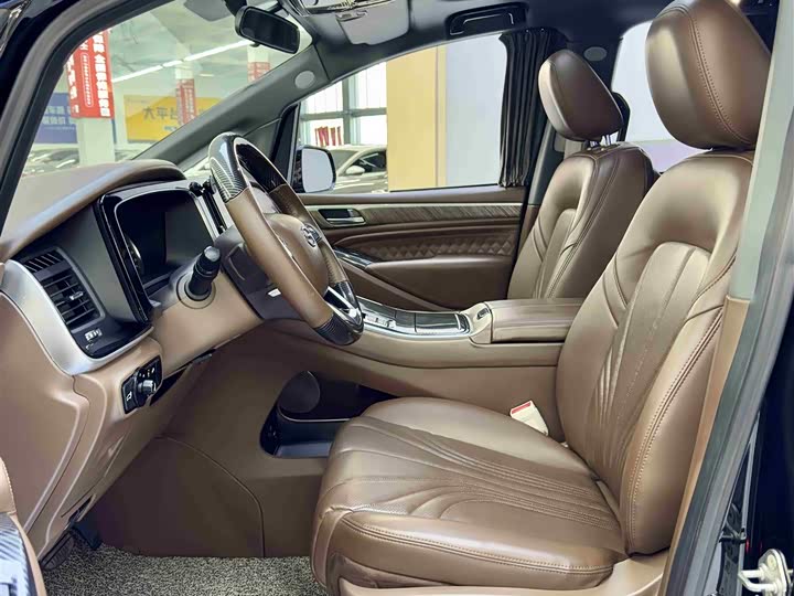 Фото 7 - GAC Trumpchi M8