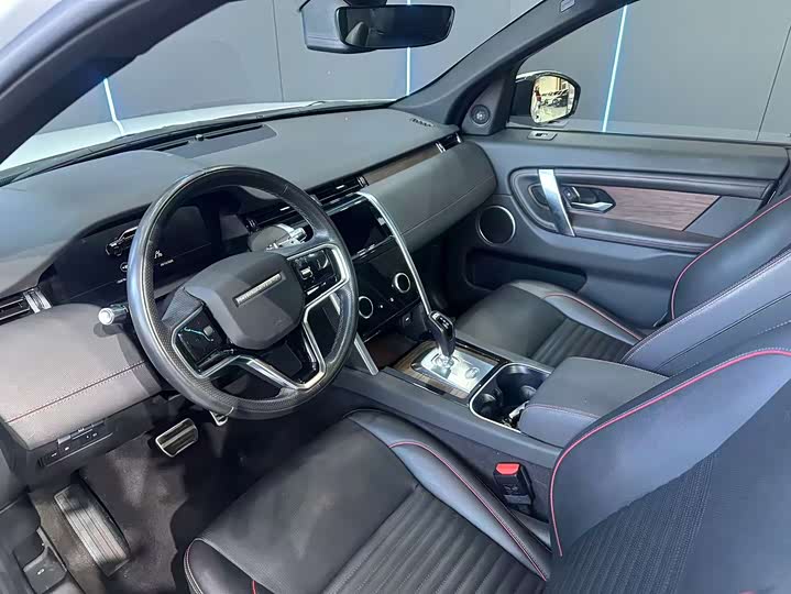 Фото 11 - Land Rover Discovery Sport Hybrid