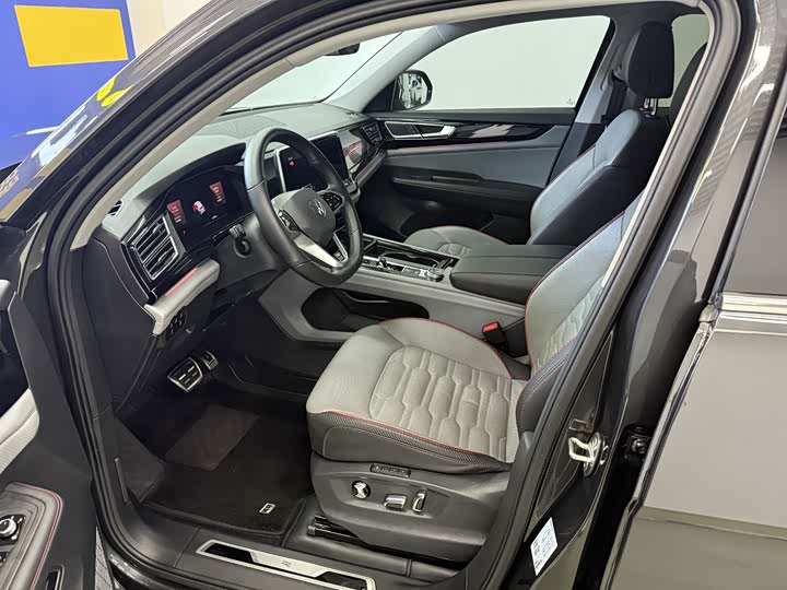 Фото 7 - Volkswagen Teramont X