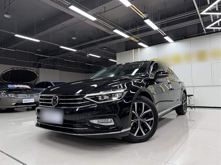 Фото 1 - Volkswagen Magotan