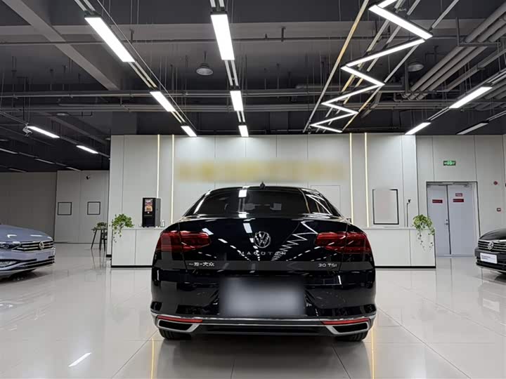 Фото 5 - Volkswagen Magotan