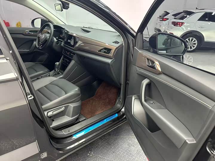 Фото 20 - Volkswagen Tharu