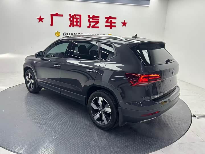 Фото 3 - Volkswagen Tharu