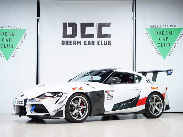 Фото 19 - Toyota Supra