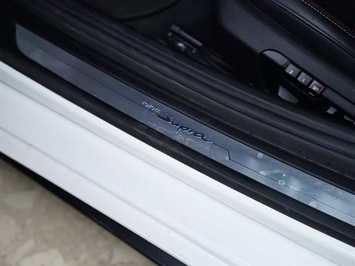 Фото 25 - Toyota Supra