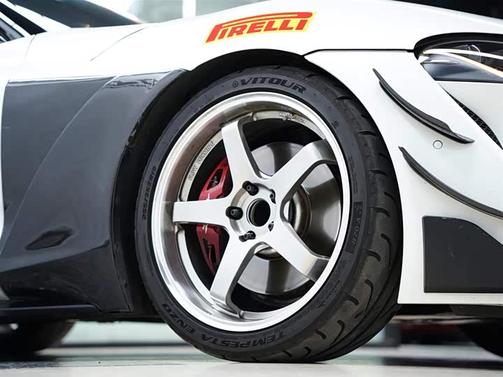 Фото 48 - Toyota Supra