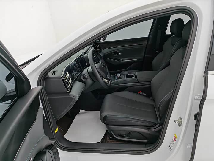 Фото 9 - BYD Qin L