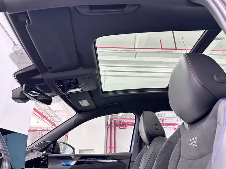 Фото 14 - Volkswagen Tiguan L Pro