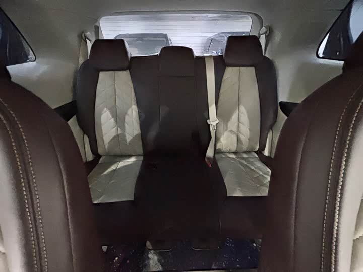 Фото 16 - Buick GL8 ES