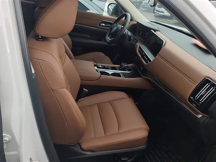 Фото 8 - Nissan Pathfinder