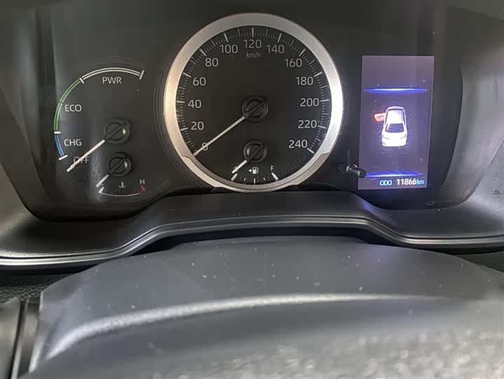 Фото 12 - Toyota Corolla