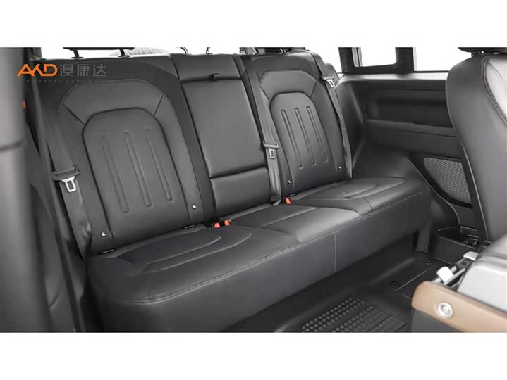 Фото 8 - Land Rover Defender